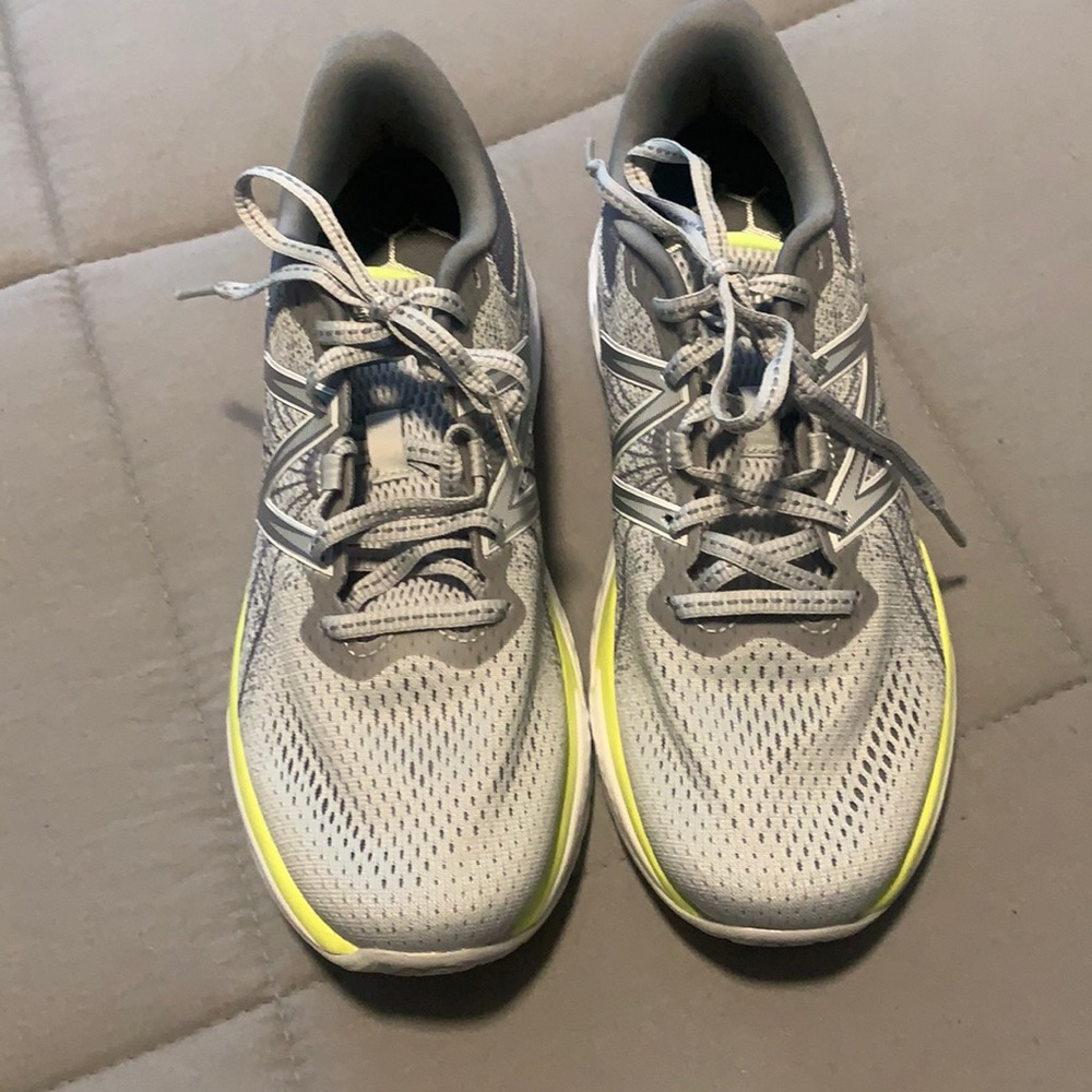 Gray New Balance Tennis Shoes